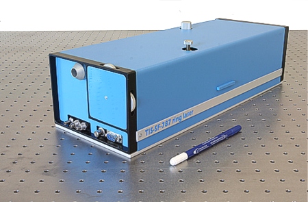 Compact CW single-frequency ring laser